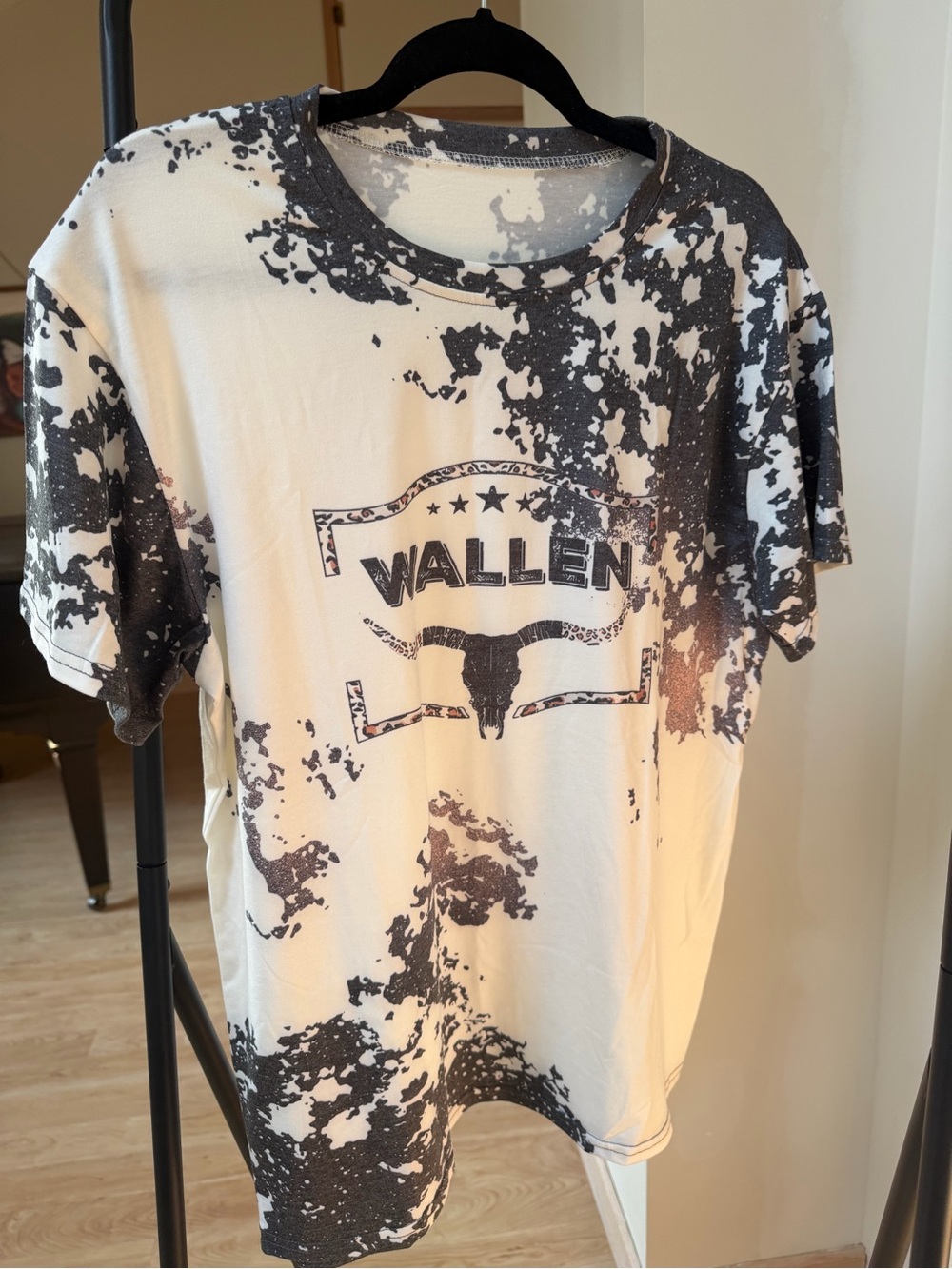 Morgan Wallen t-shirt size Large